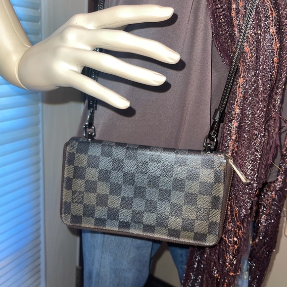 Sold! Authenticated Louis Vuitton Damier wallet - Picture 9 of 10